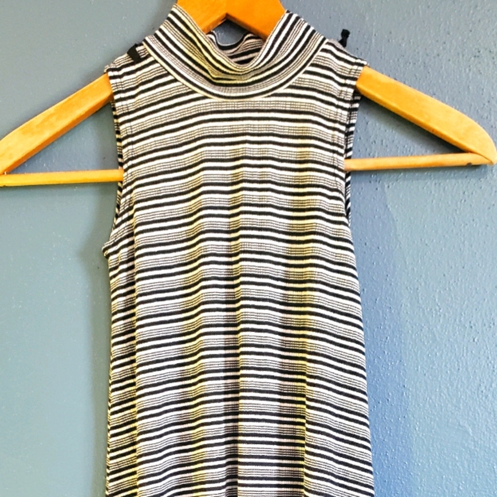JUST2CUTE girls black and white striped dress sz 8
